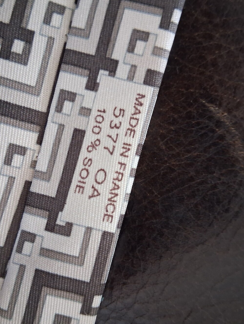 Authentic Hermes Tie - Picture 7 of 8